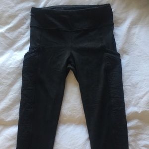 Ivivva black leggings 12 -deep pockets and zippers